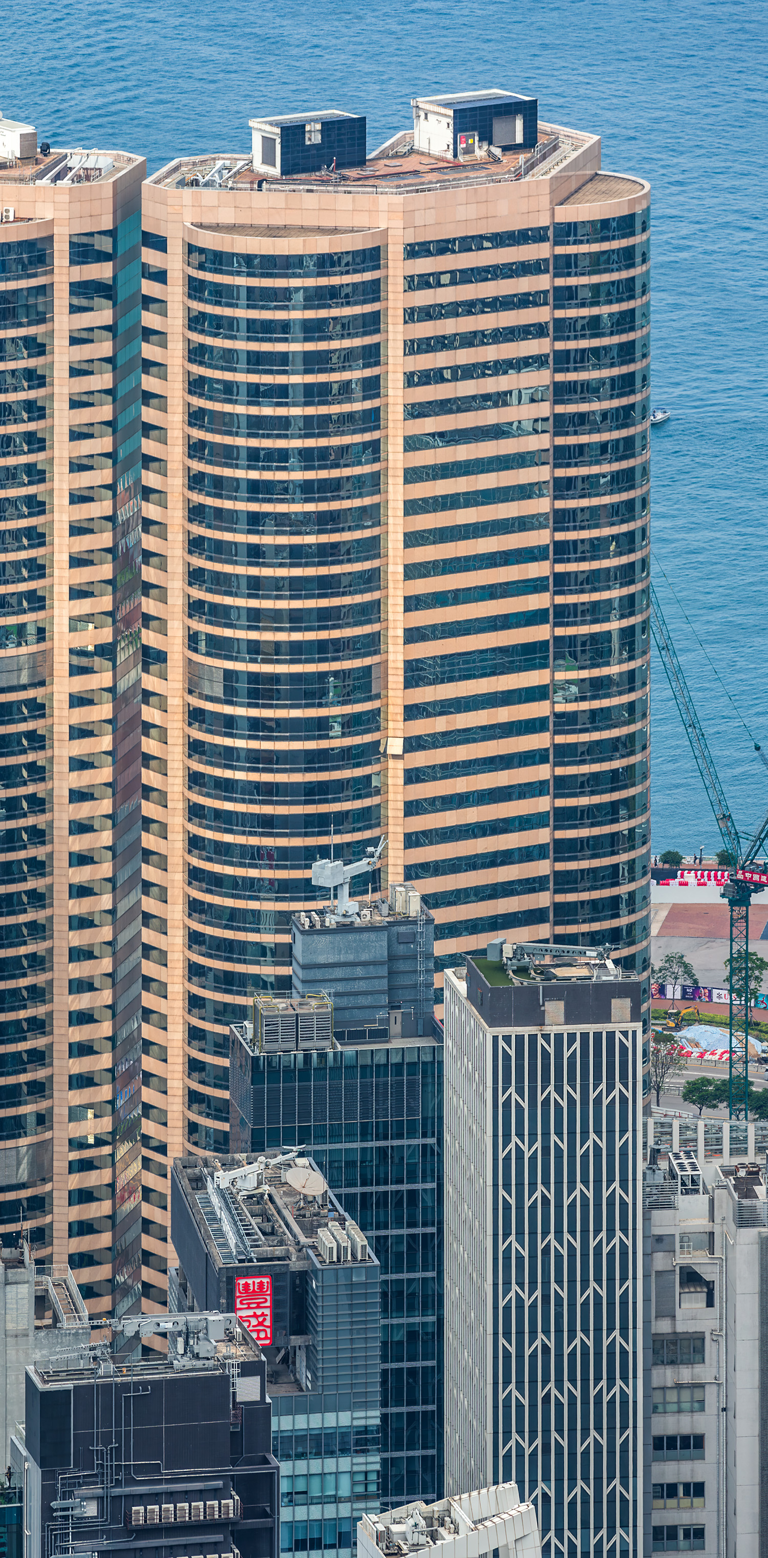 Exchange Square Tower 1, Hong Kong - View from Lugard Road. © Mathias Beinling